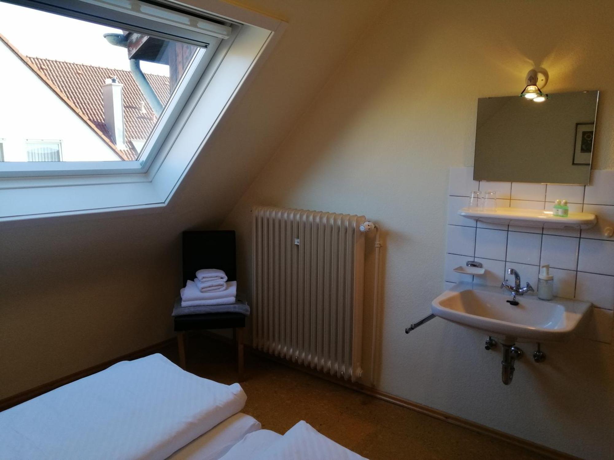 Hotel Garni Elisabeth Göppingen Pokoj fotografie