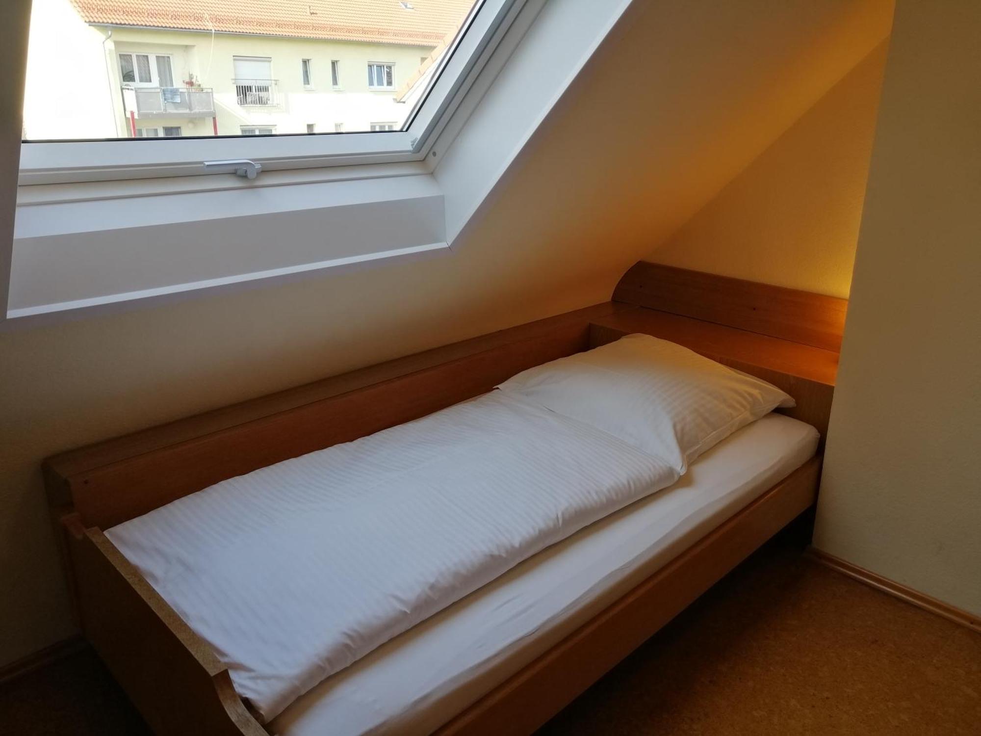 Hotel Garni Elisabeth Göppingen Pokoj fotografie